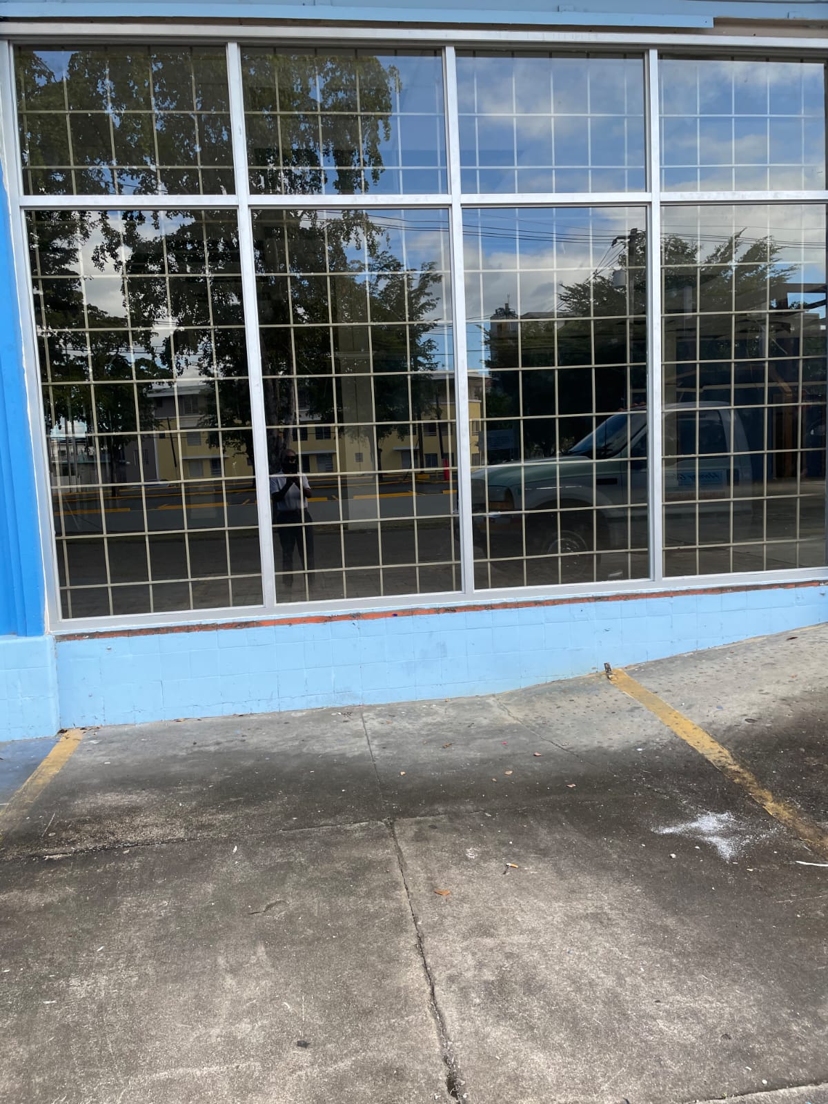 Ventanas en cristal y aluminio — trabajo 1