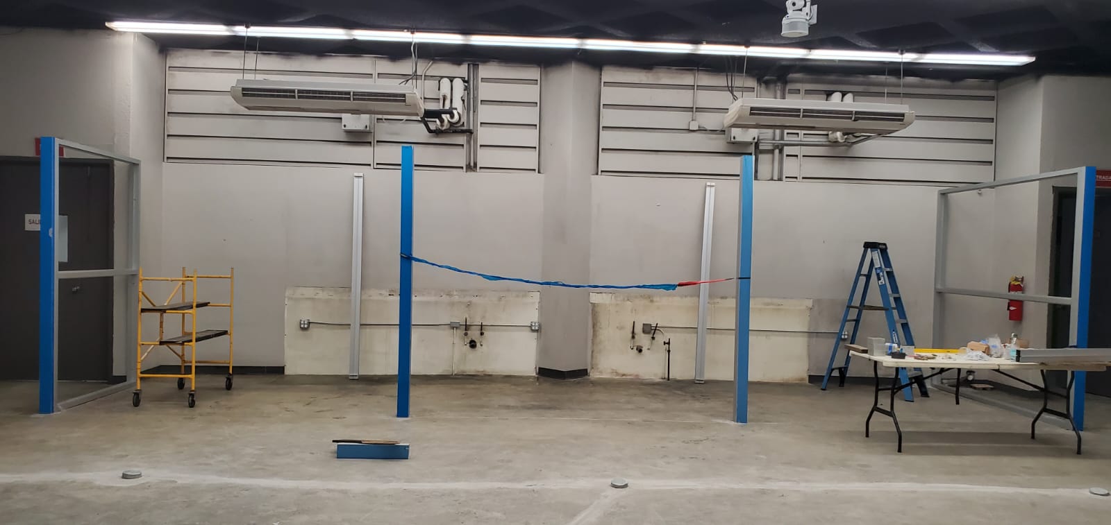 Estructura de cubículos en aluminio
